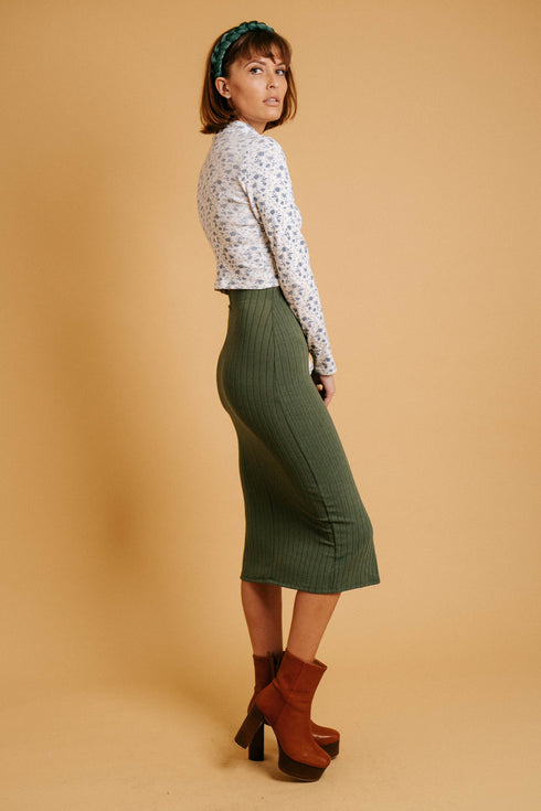 Shine Bright Ribbed Skirt// Olive