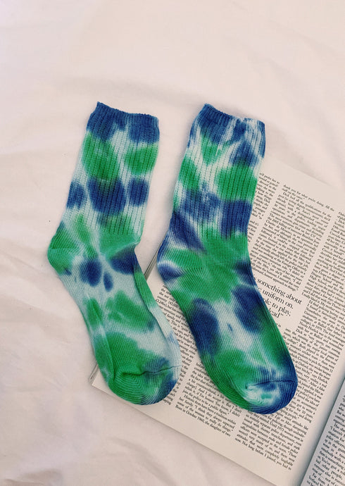 Play It Loud Tie Dye Socks// Blue Combo