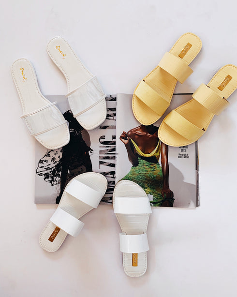 Poppy Slide Sandal// Yellow