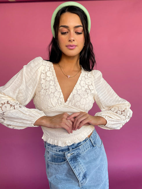 Sun Drenched Floral Top// Cream