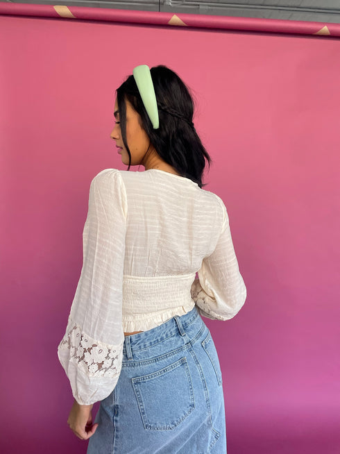 Sun Drenched Floral Top// Cream