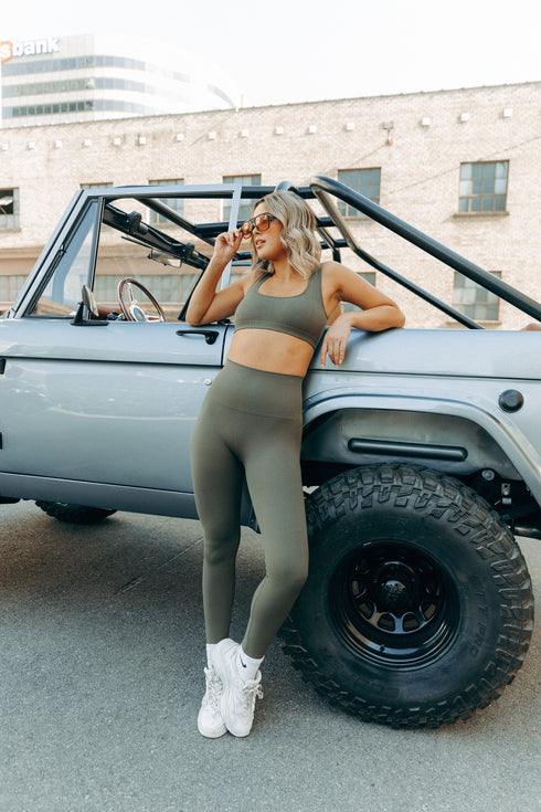 Hot Shot Legging // Moss