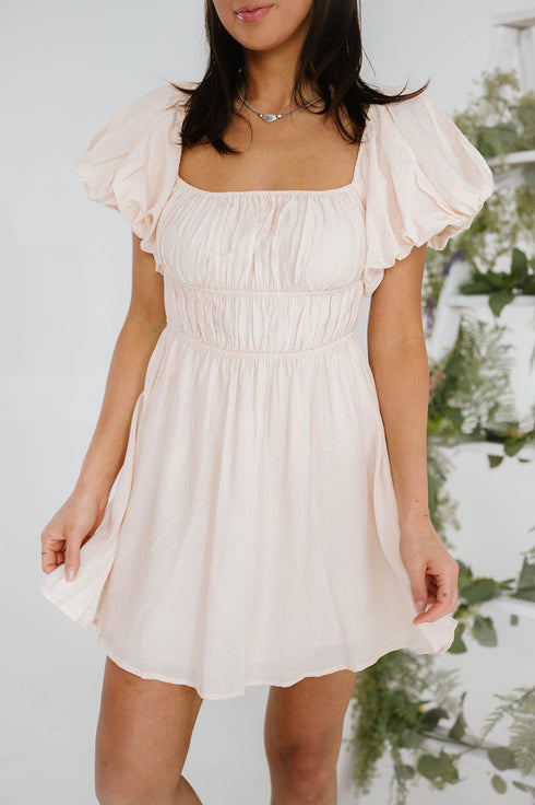 Sun Seeker Dress// Cream