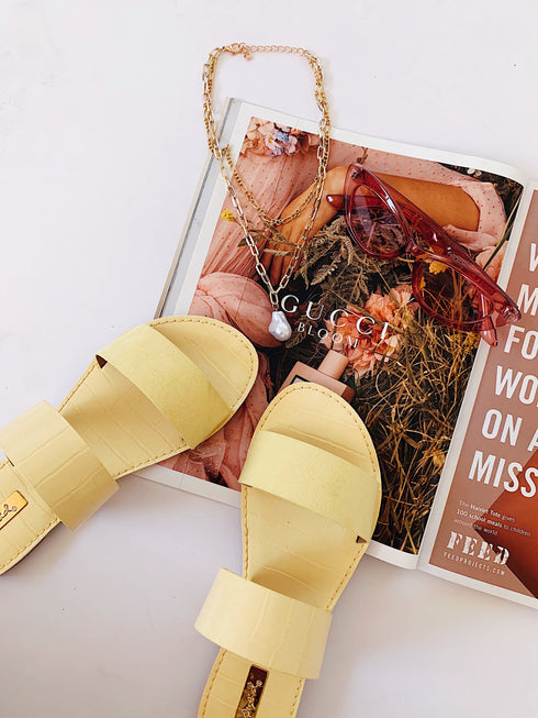 Poppy Slide Sandal// Yellow
