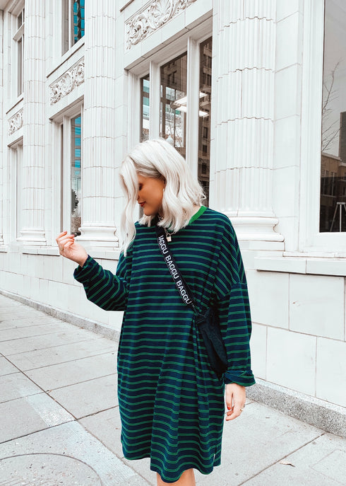 Electric Feel Tee Dress// Navy